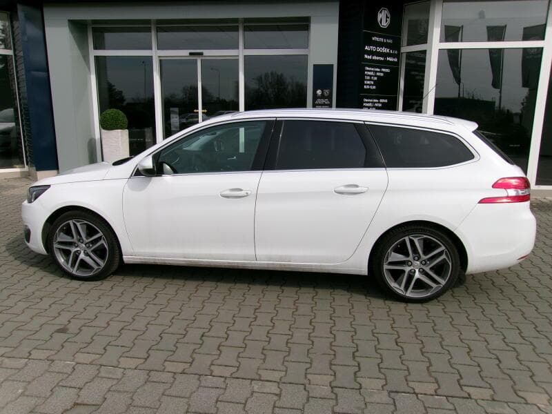 2017 Peugeot 308 - 8