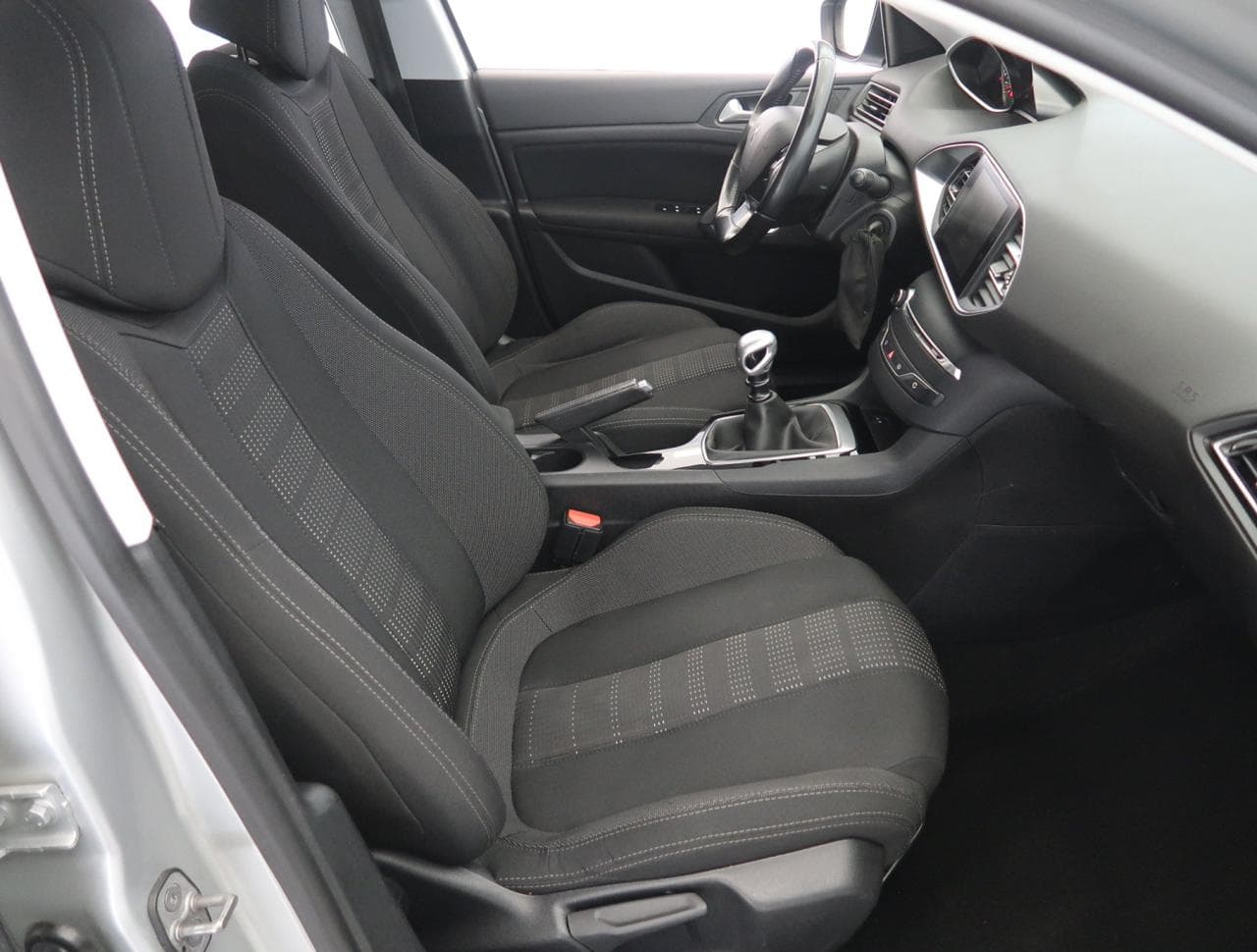 2016 Peugeot 308 - 12