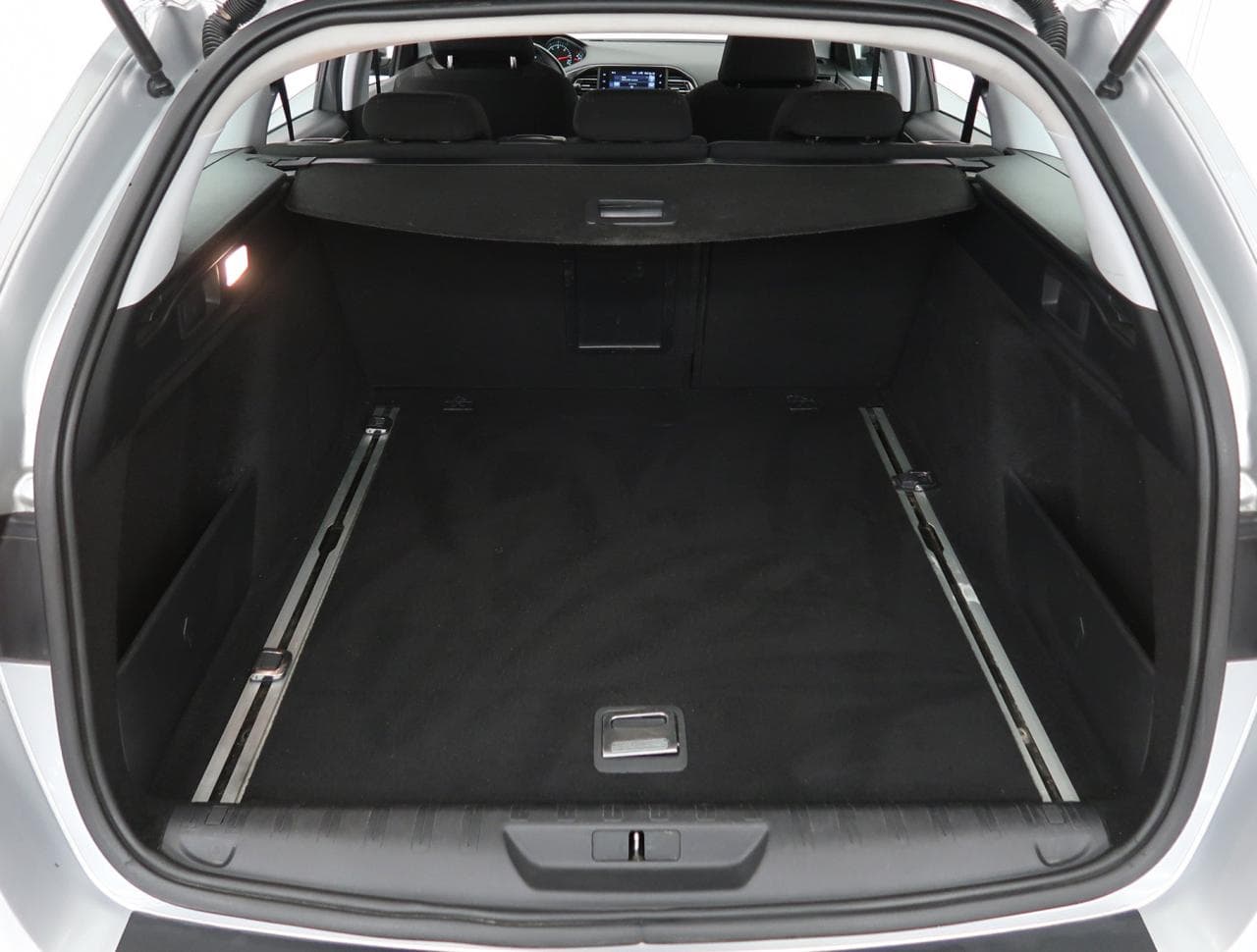 2016 Peugeot 308 - 20