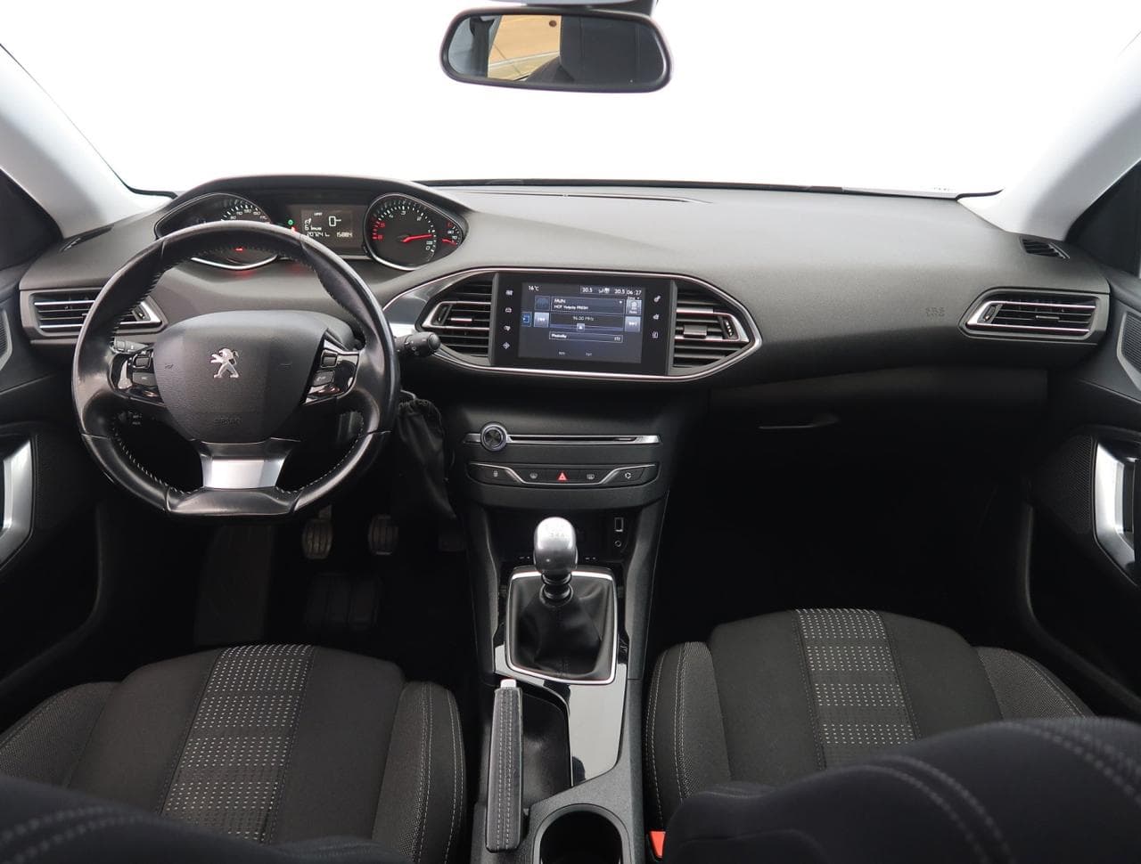 2016 Peugeot 308 - 10