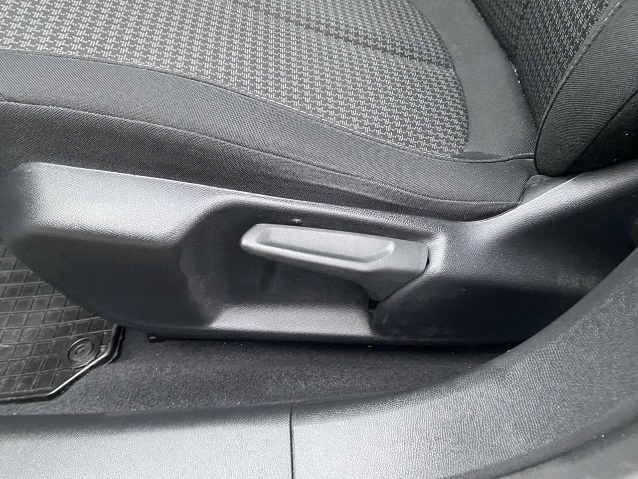 2020 Peugeot 308 - 14