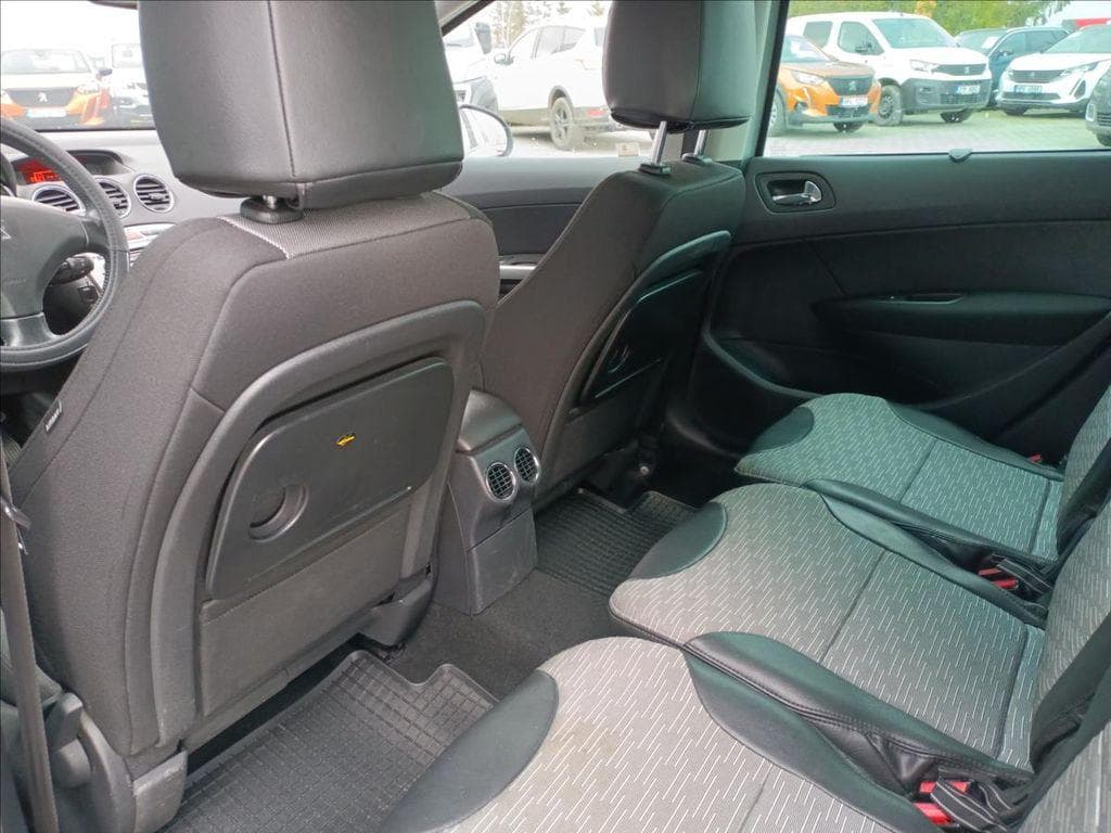 2012 Peugeot 308 - 15