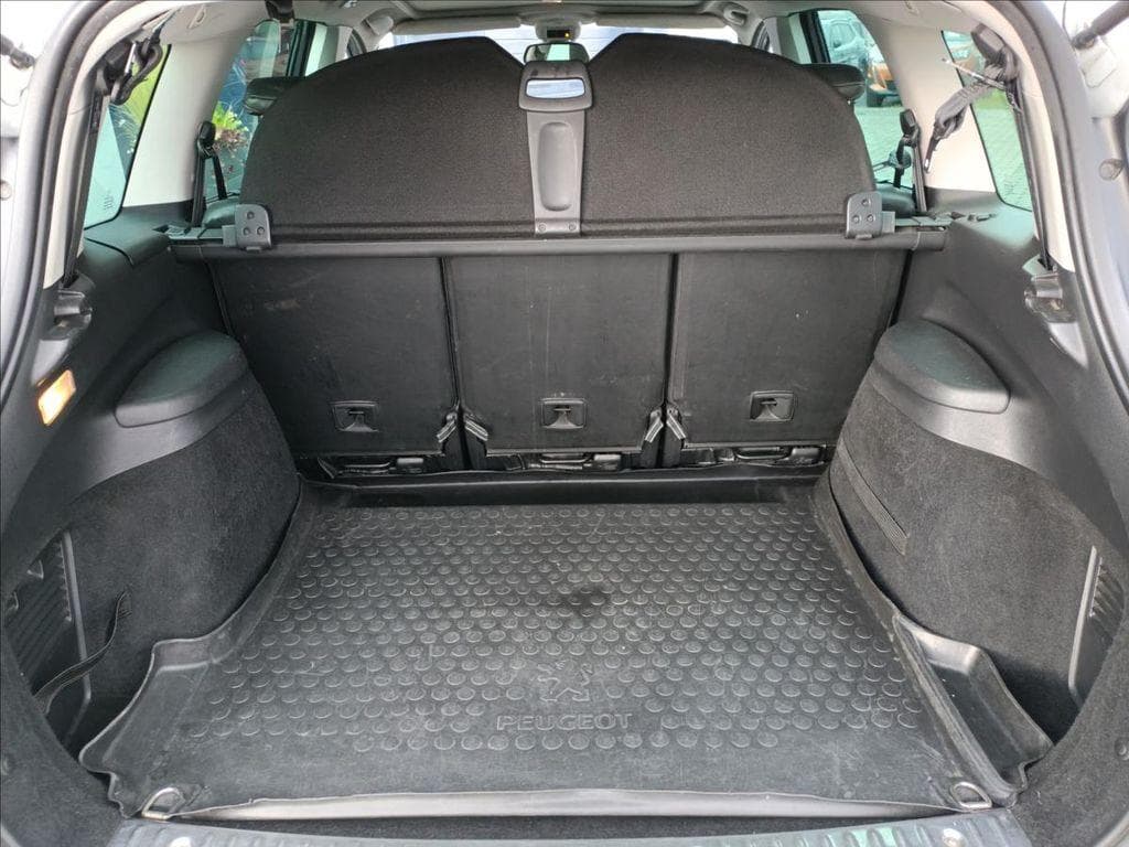 2012 Peugeot 308 - 6