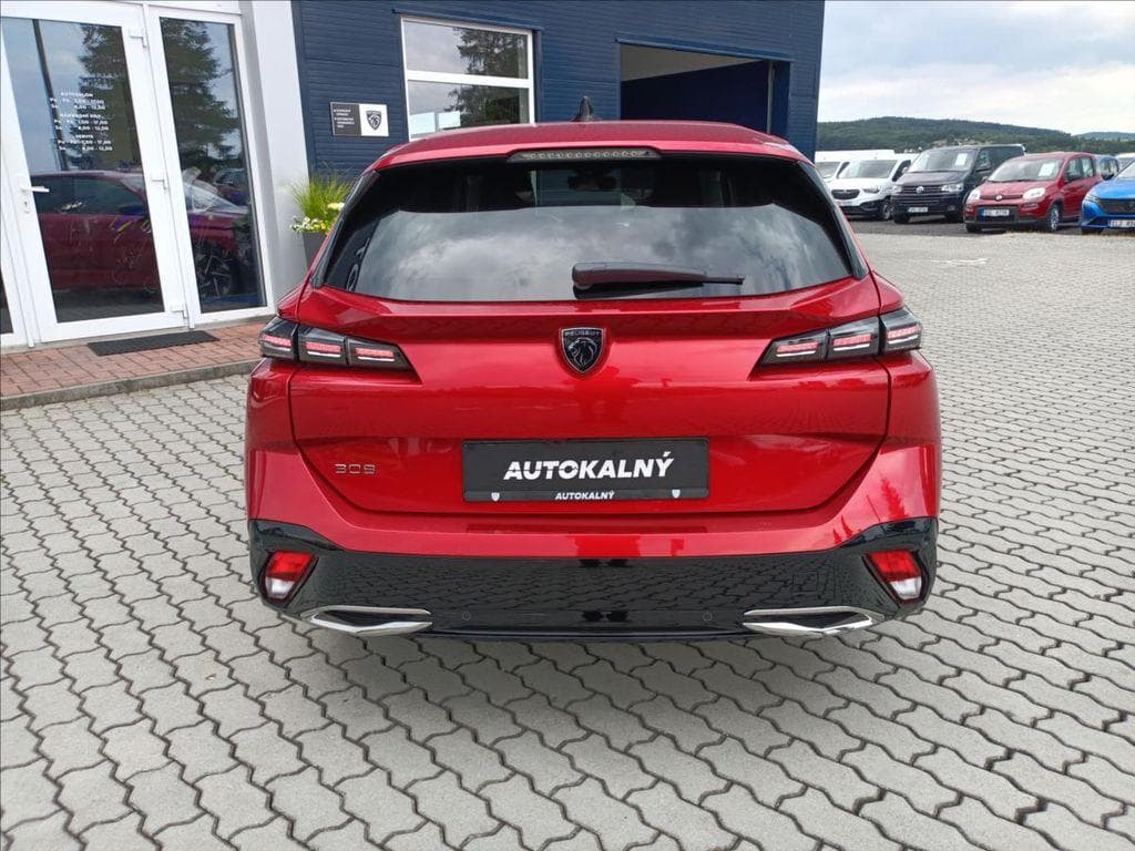 2025 Peugeot 308 - 11