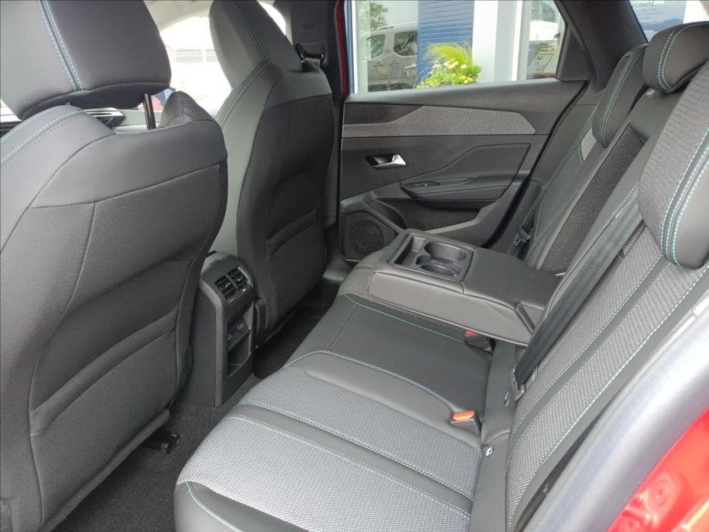 2025 Peugeot 308 - 14
