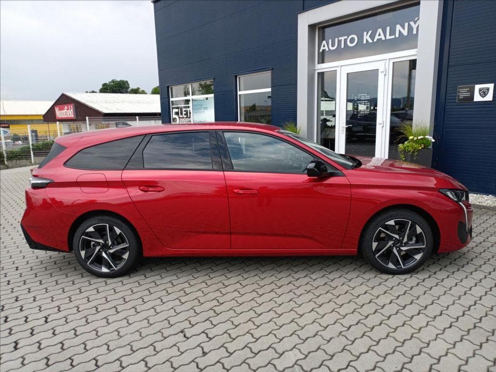 2025 Peugeot 308 - 9
