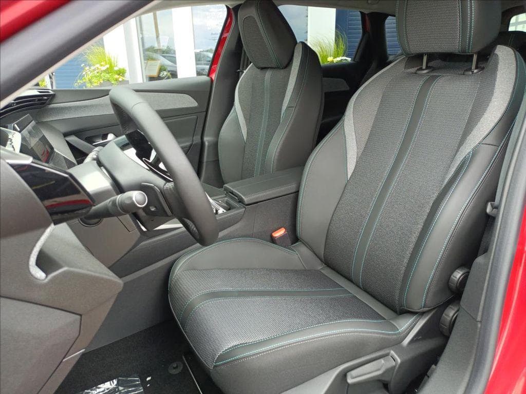 2025 Peugeot 308 - 13
