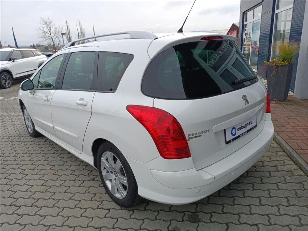 2013 Peugeot 308 - 10