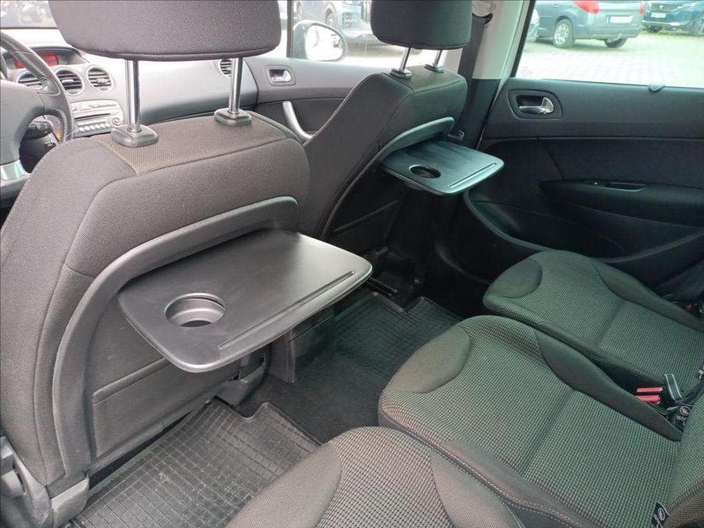 2013 Peugeot 308 - 16
