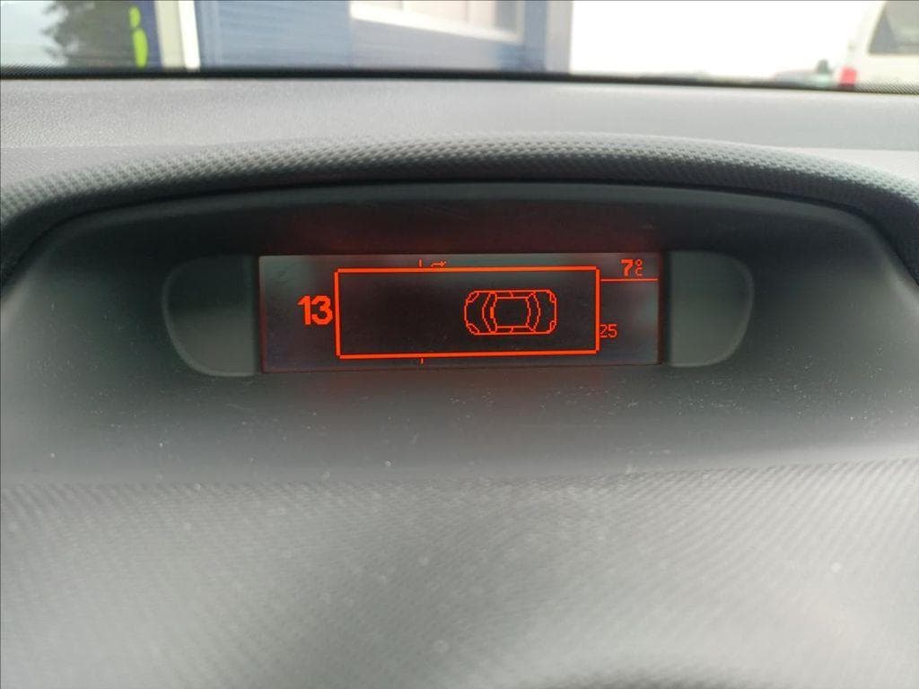 2013 Peugeot 308 - 19