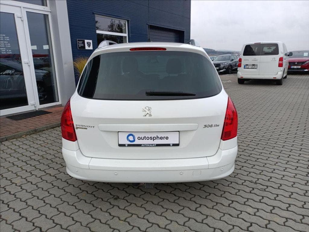 2013 Peugeot 308 - 11