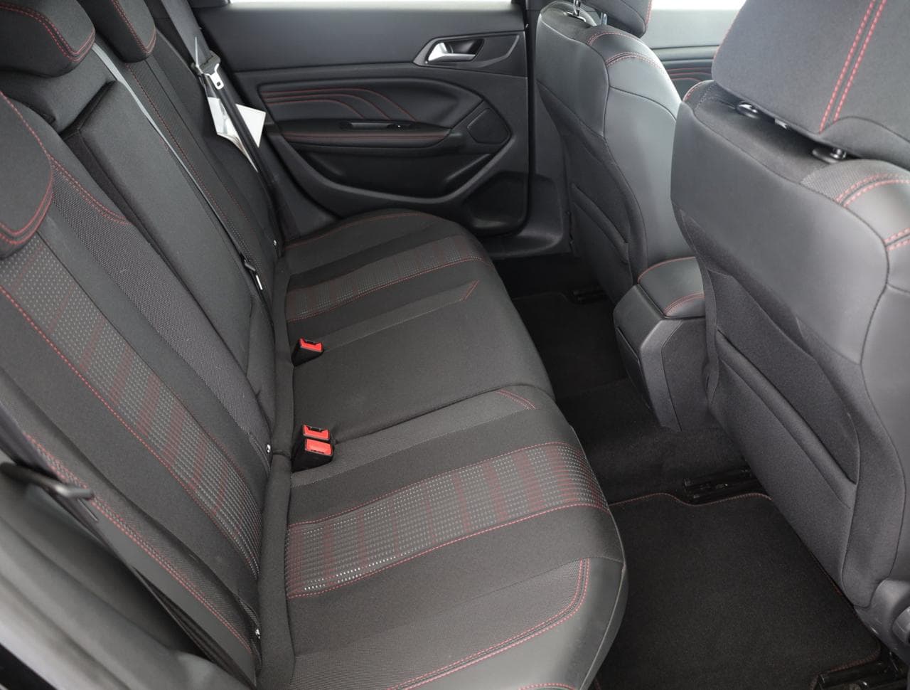 2020 Peugeot 308 - 21