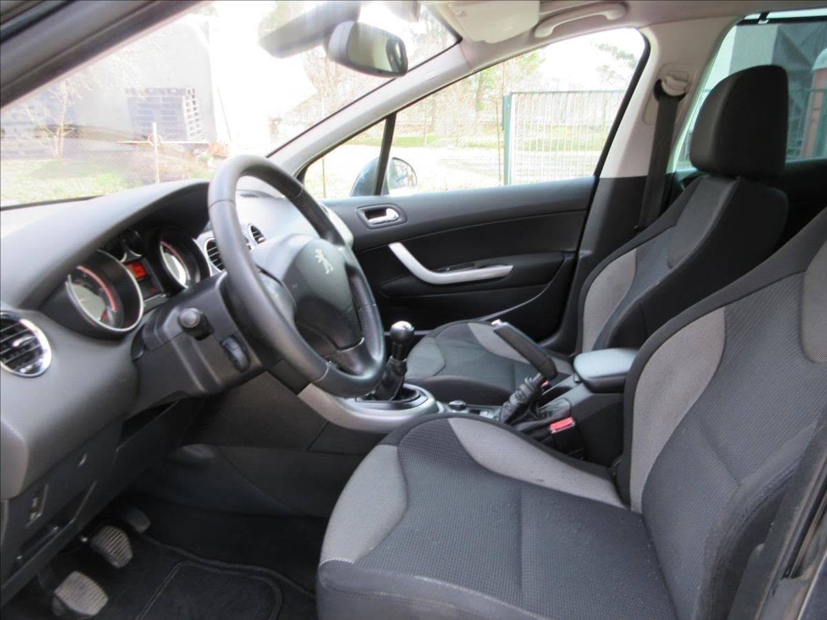 2013 Peugeot 308 - 12