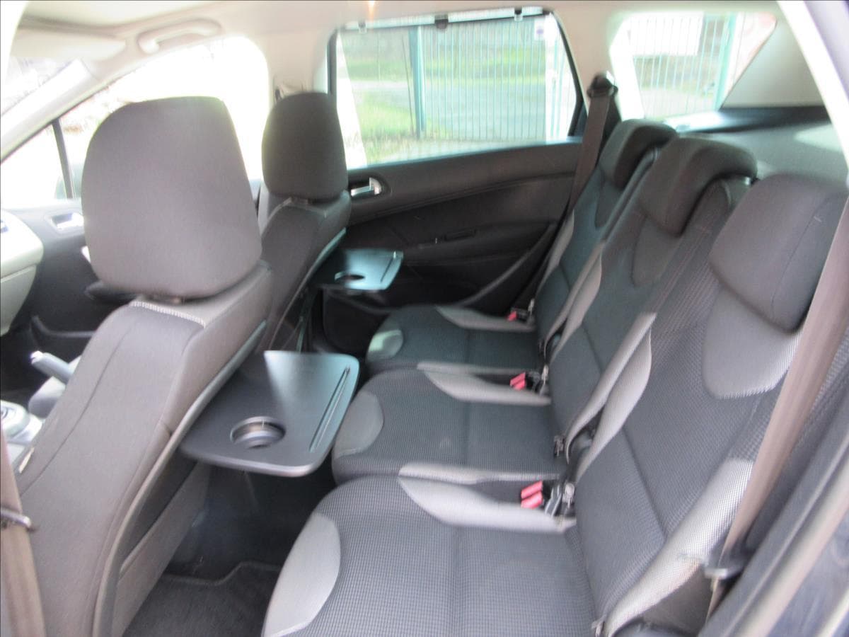 2013 Peugeot 308 - 17