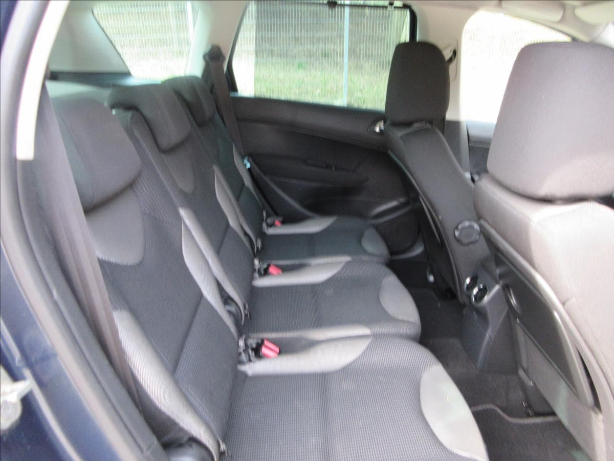 2013 Peugeot 308 - 16