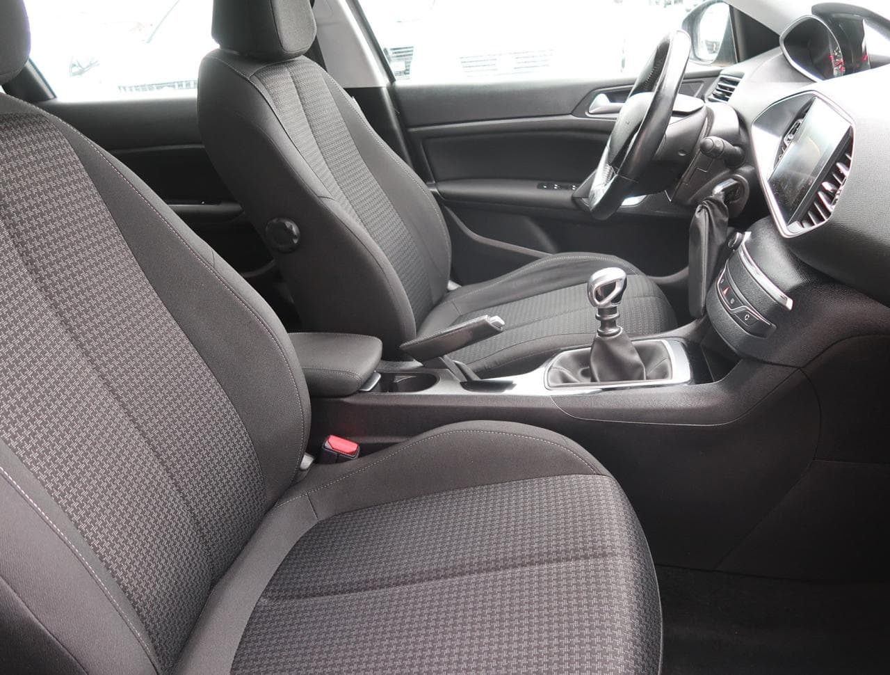 2019 Peugeot 308 - 12