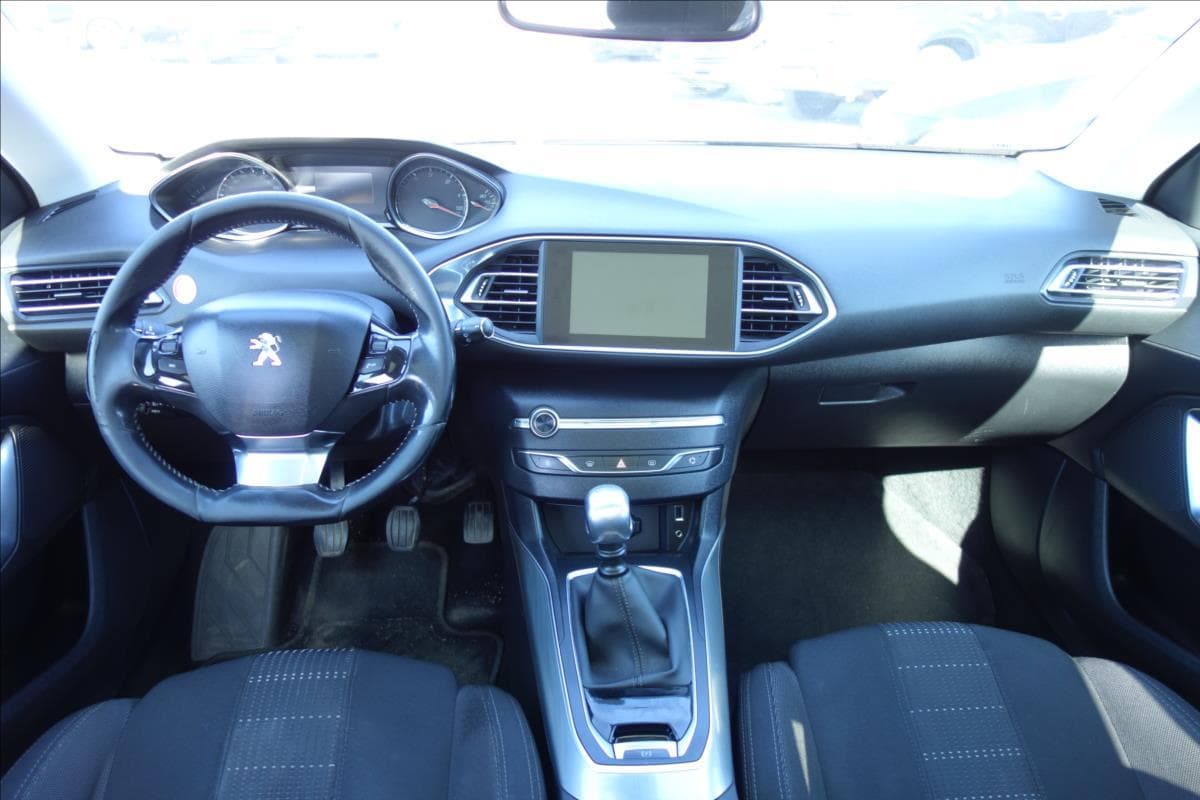 2015 Peugeot 308 - 5