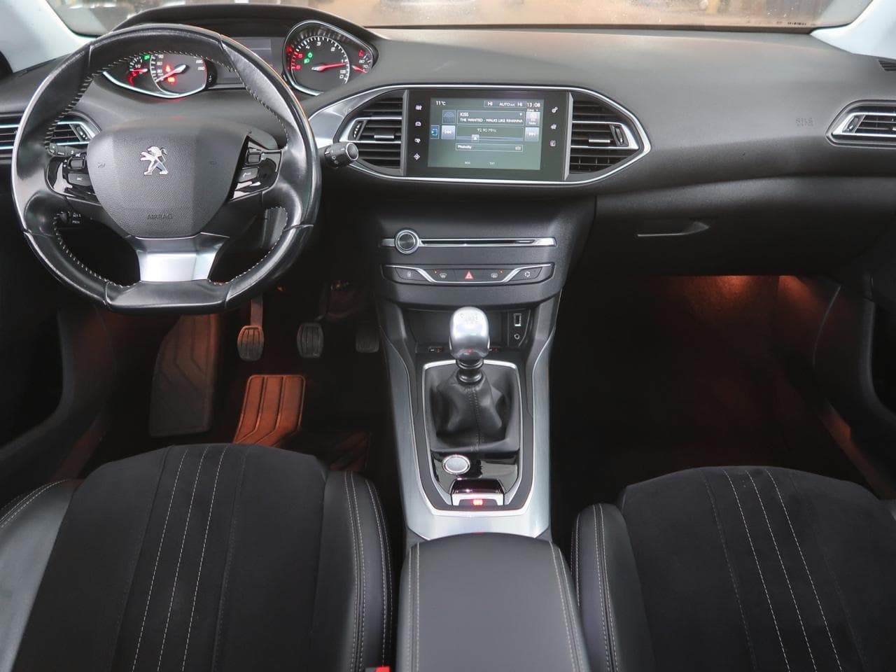 2016 Peugeot 308 - 10
