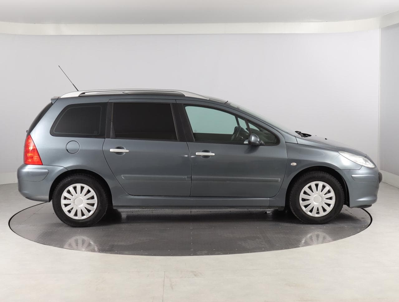 2007 Peugeot 307 - 8