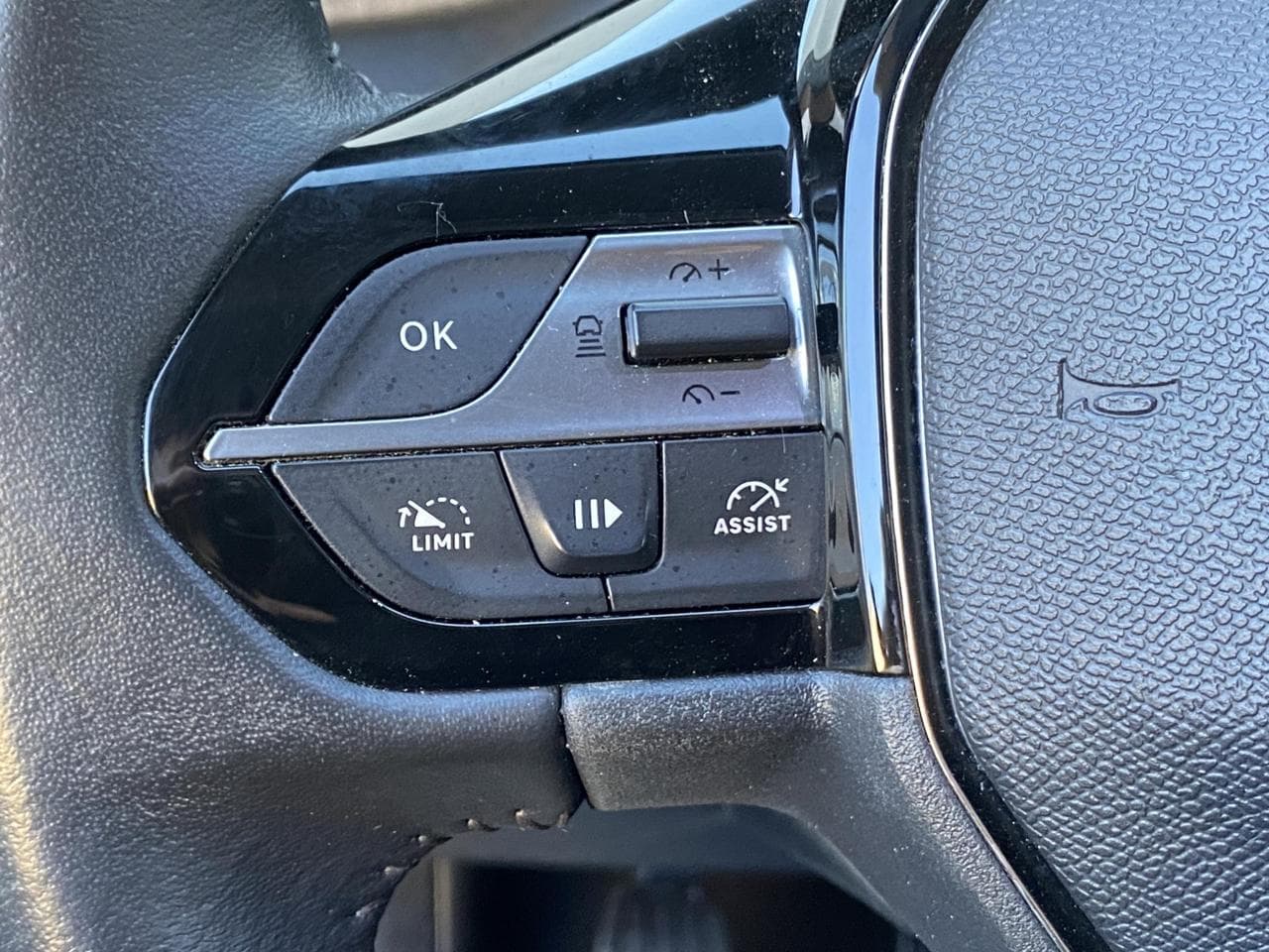 2022 Peugeot 308 - 27