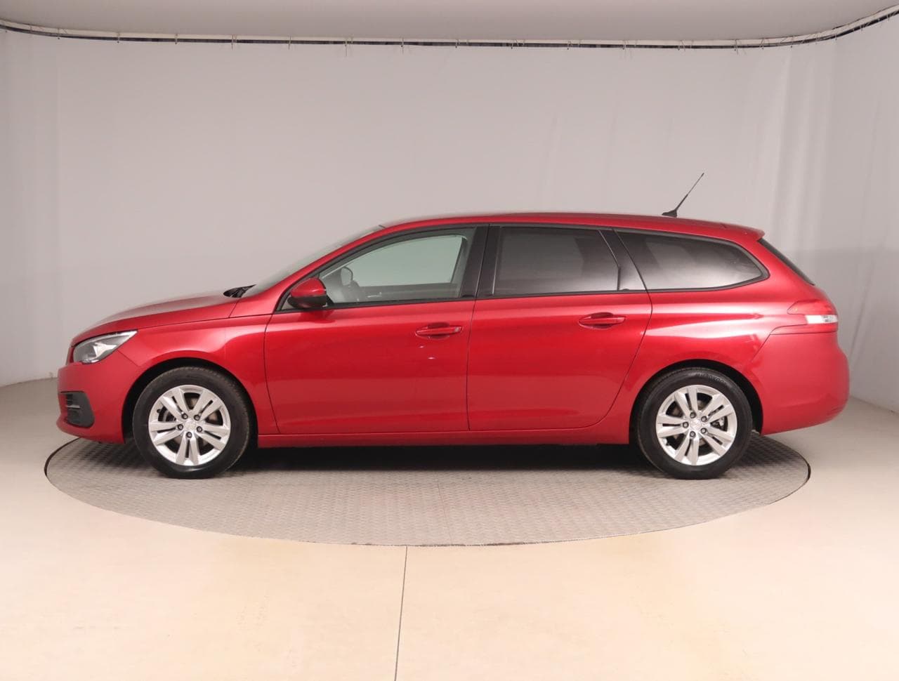 2018 Peugeot 308 - 5
