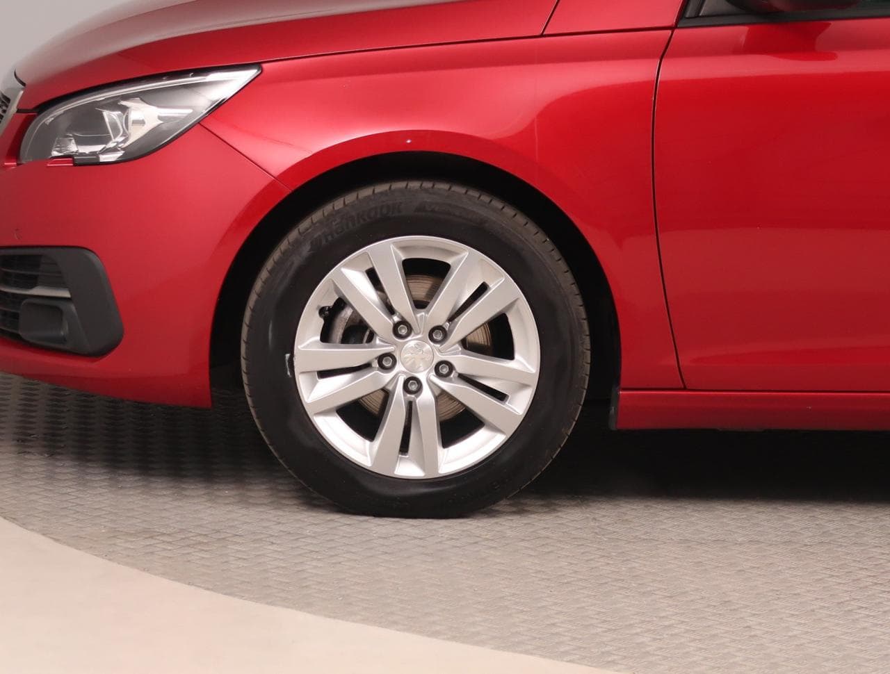 2018 Peugeot 308 - 28