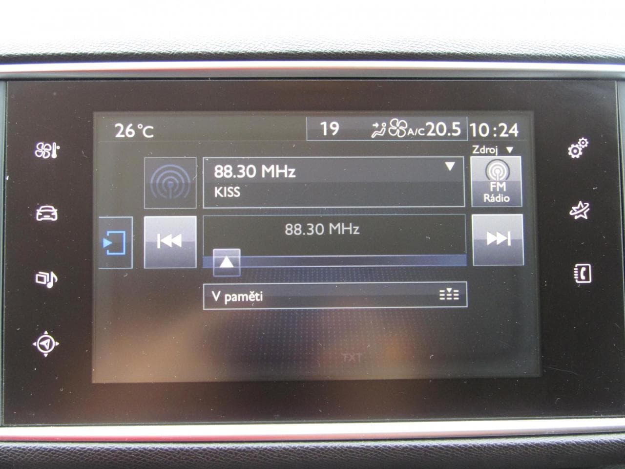 2016 Peugeot 308 - 17