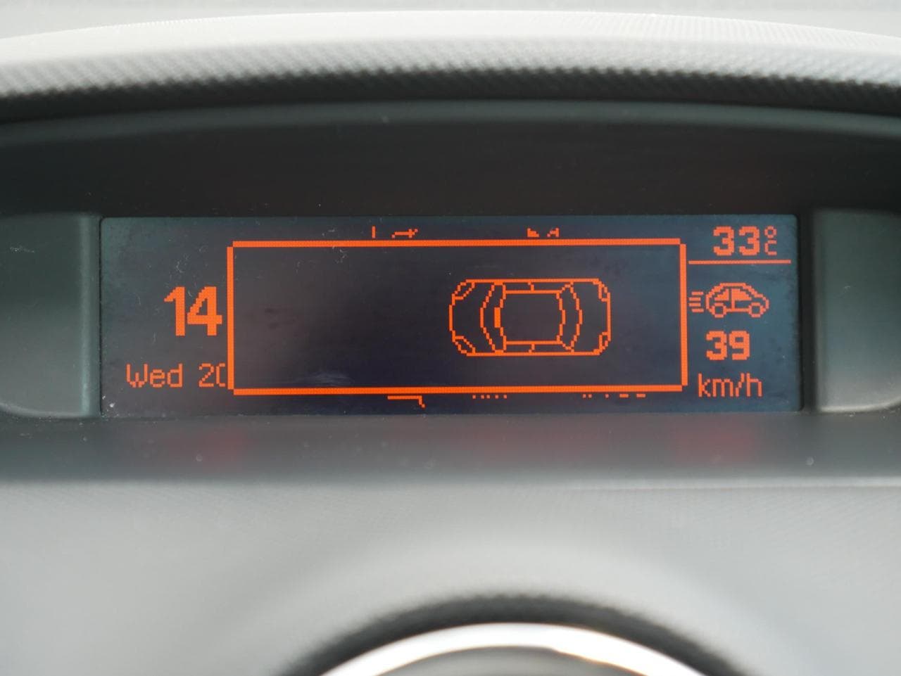 2014 Peugeot 308 - 16