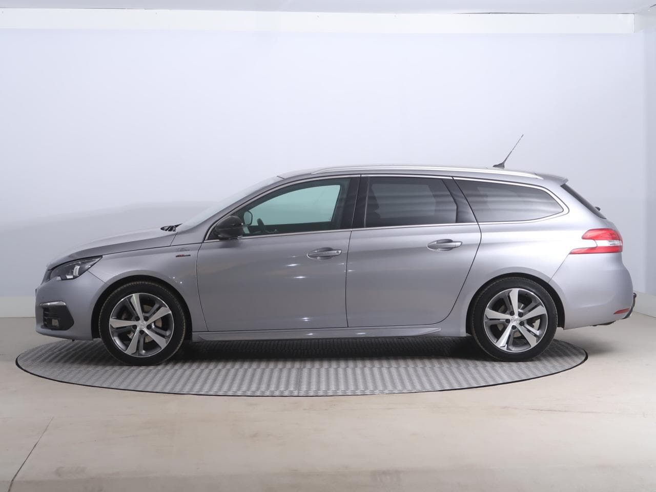 2020 Peugeot 308 - 4