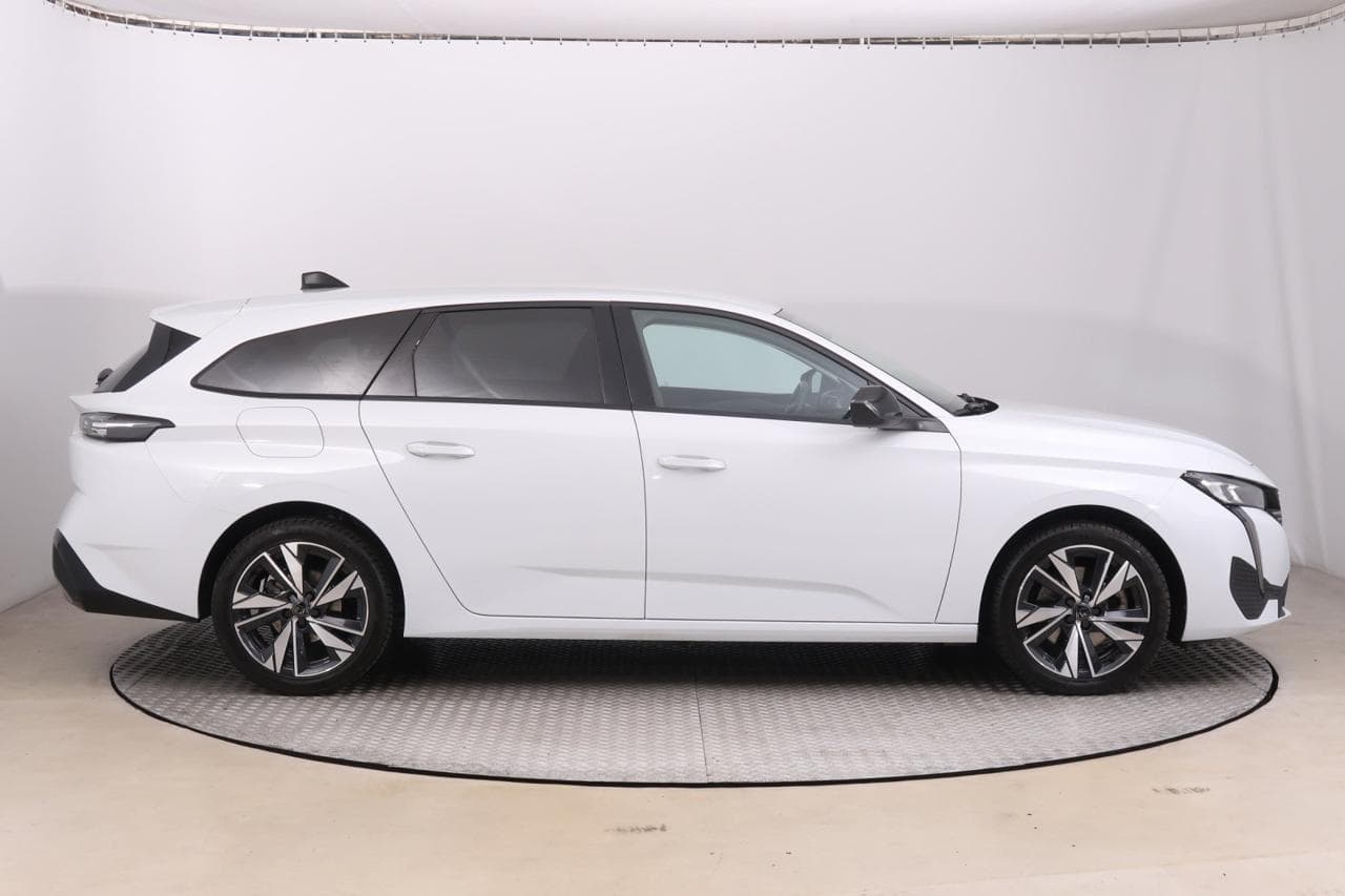 2024 Peugeot 308 - 8