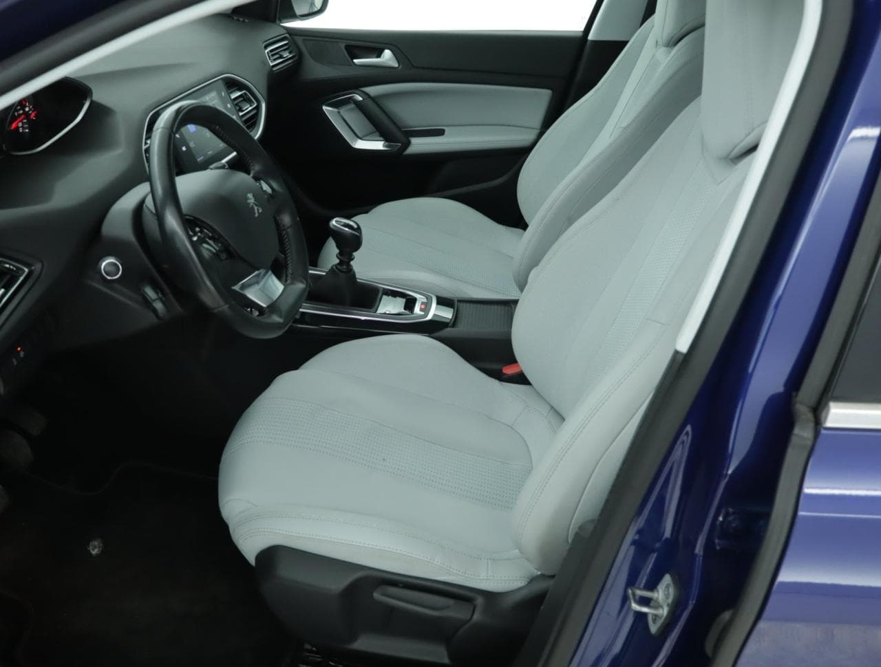 2020 Peugeot 308 - 16