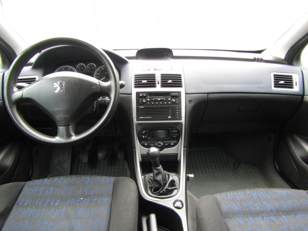 2002 Peugeot 307 - 14