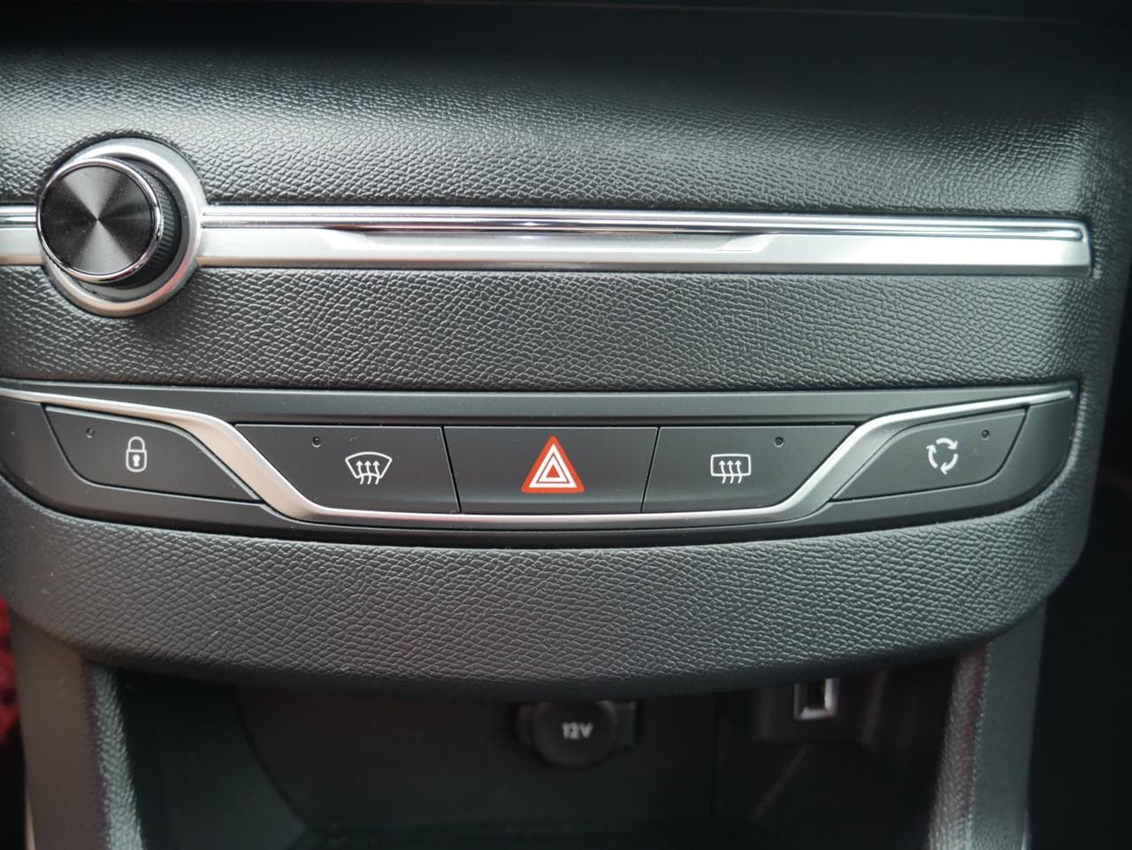 2018 Peugeot 308 - 29