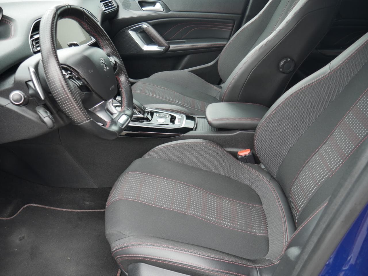 2018 Peugeot 308 - 10