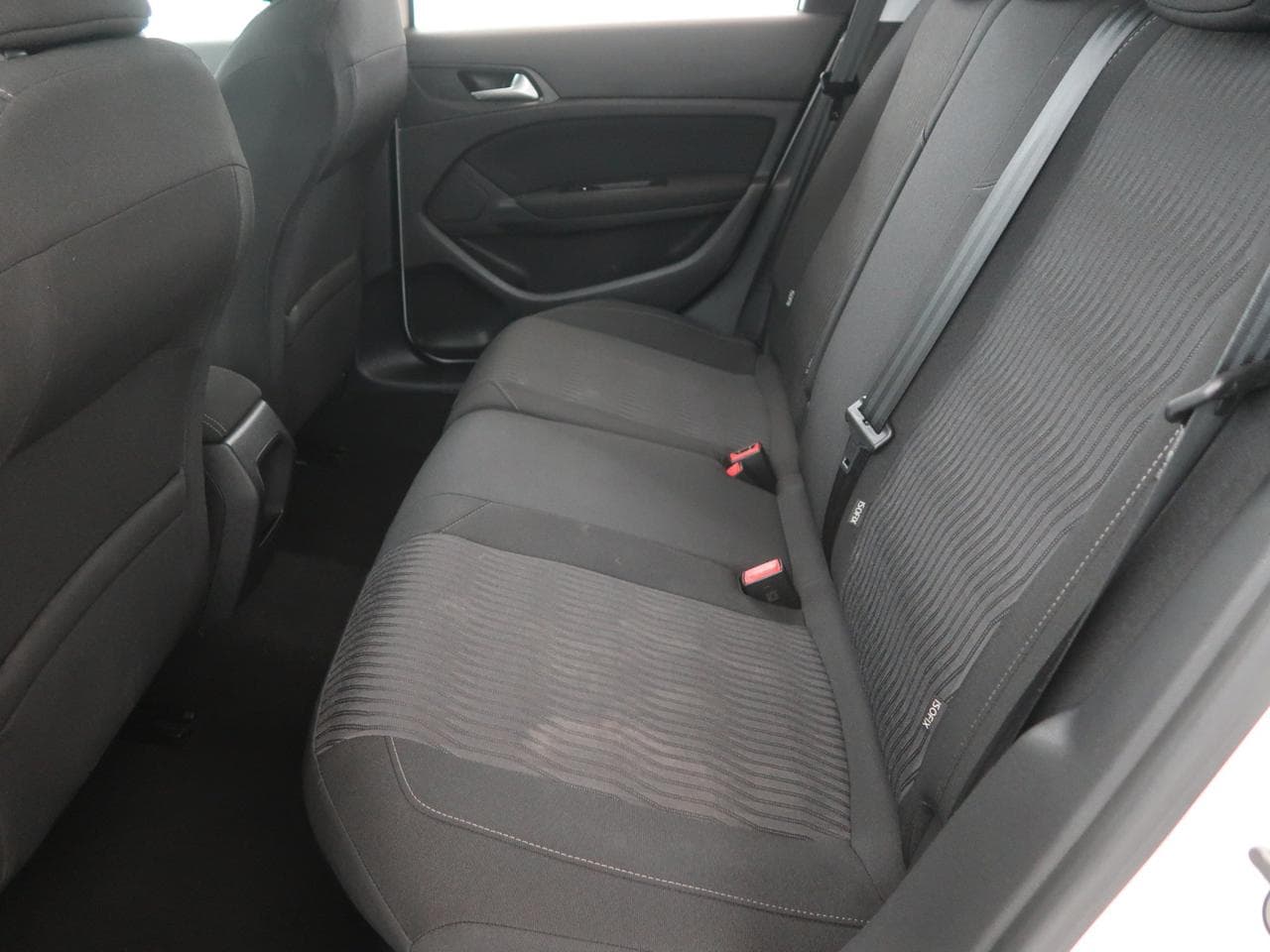 2015 Peugeot 308 - 15