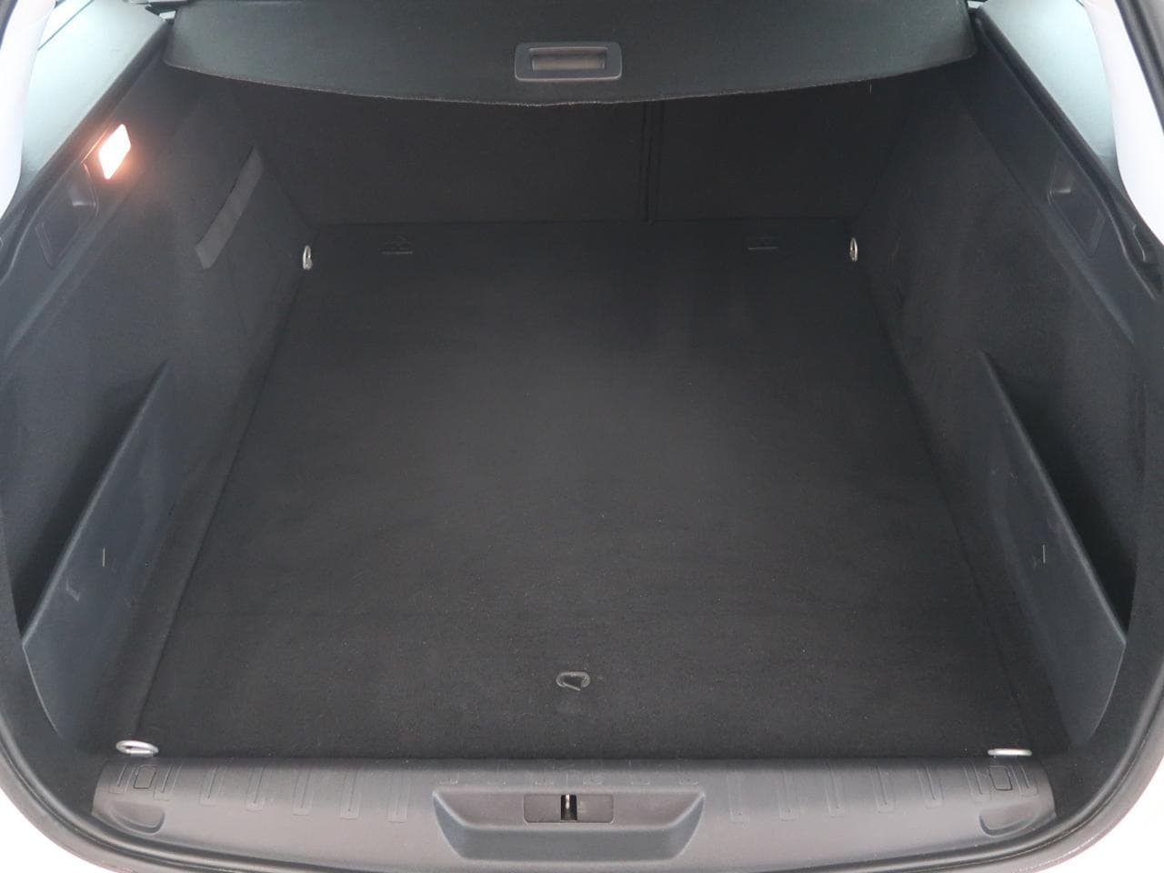 2015 Peugeot 308 - 20