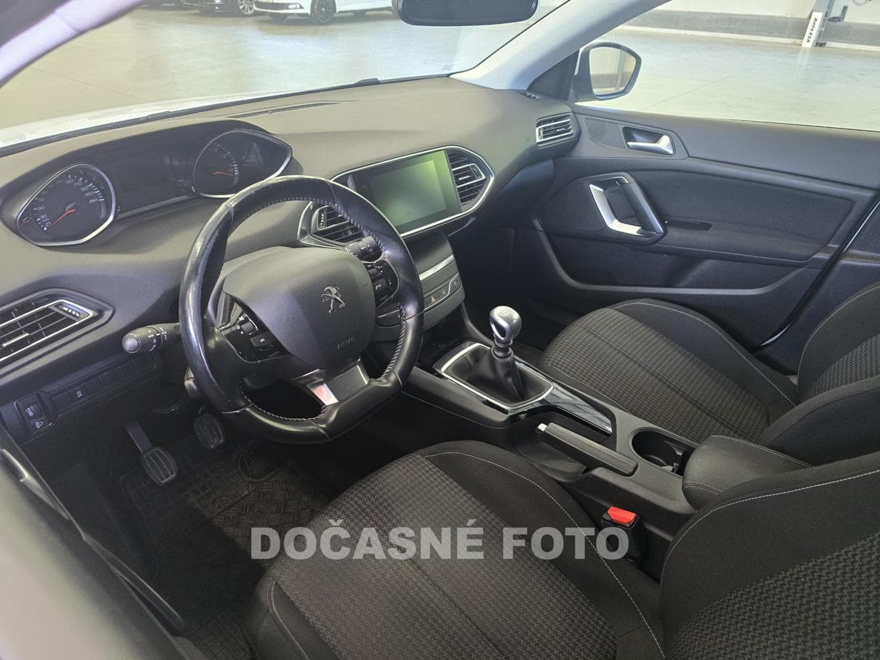 2018 Peugeot 308 - 3