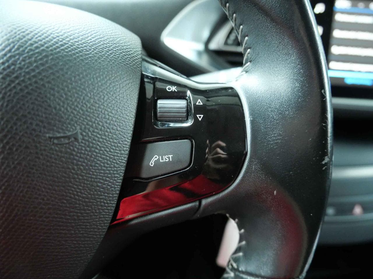 2018 Peugeot 308 - 16