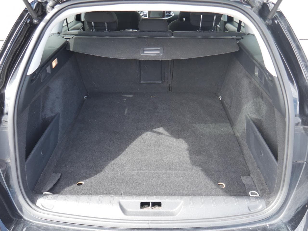 2016 Peugeot 308 - 7