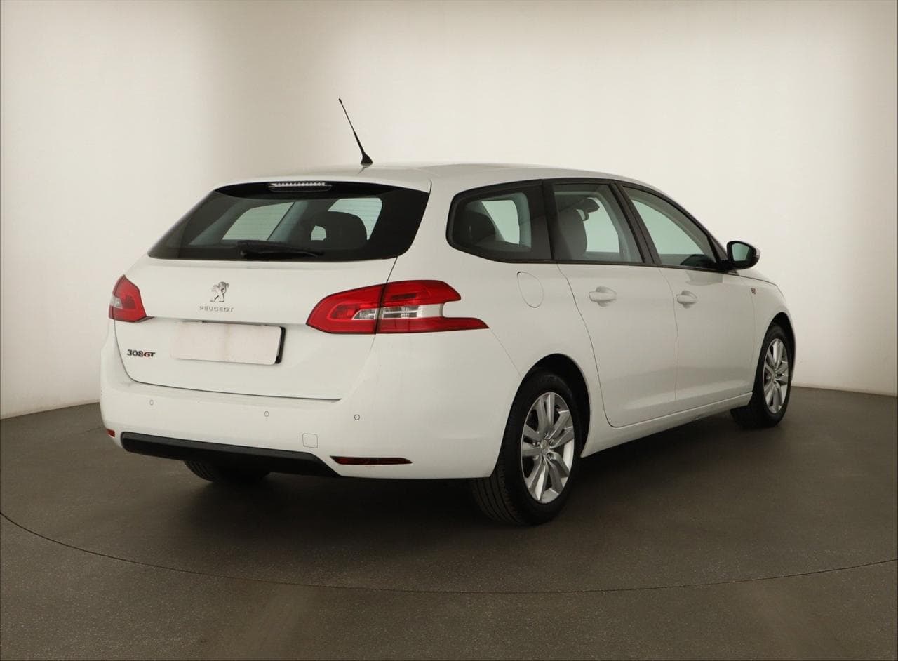 2017 Peugeot 308 - 7