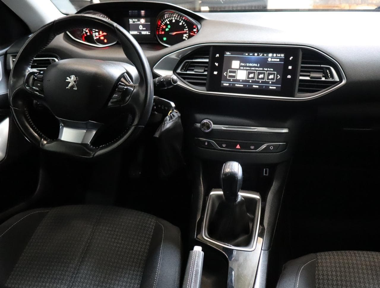 2018 Peugeot 308 - 10