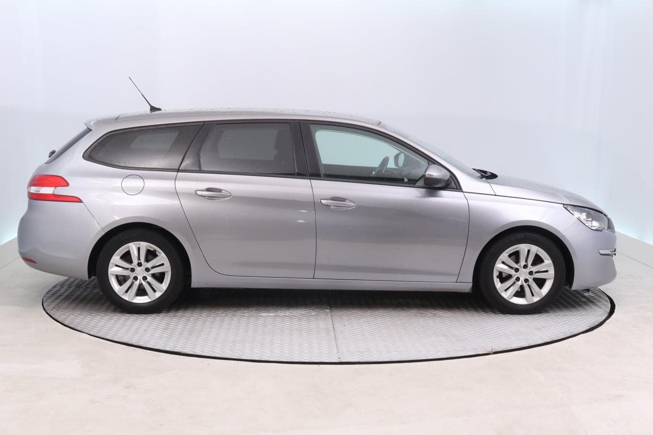 2016 Peugeot 308 - 9