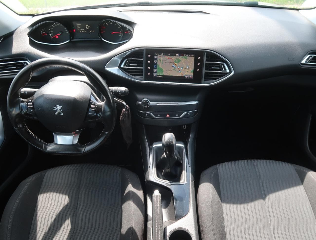 2015 Peugeot 308 - 19