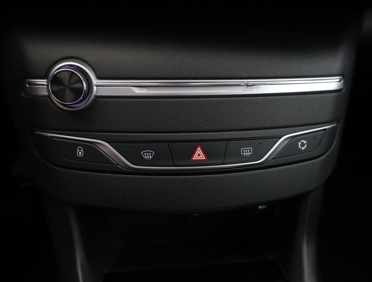 2018 Peugeot 308 - 31