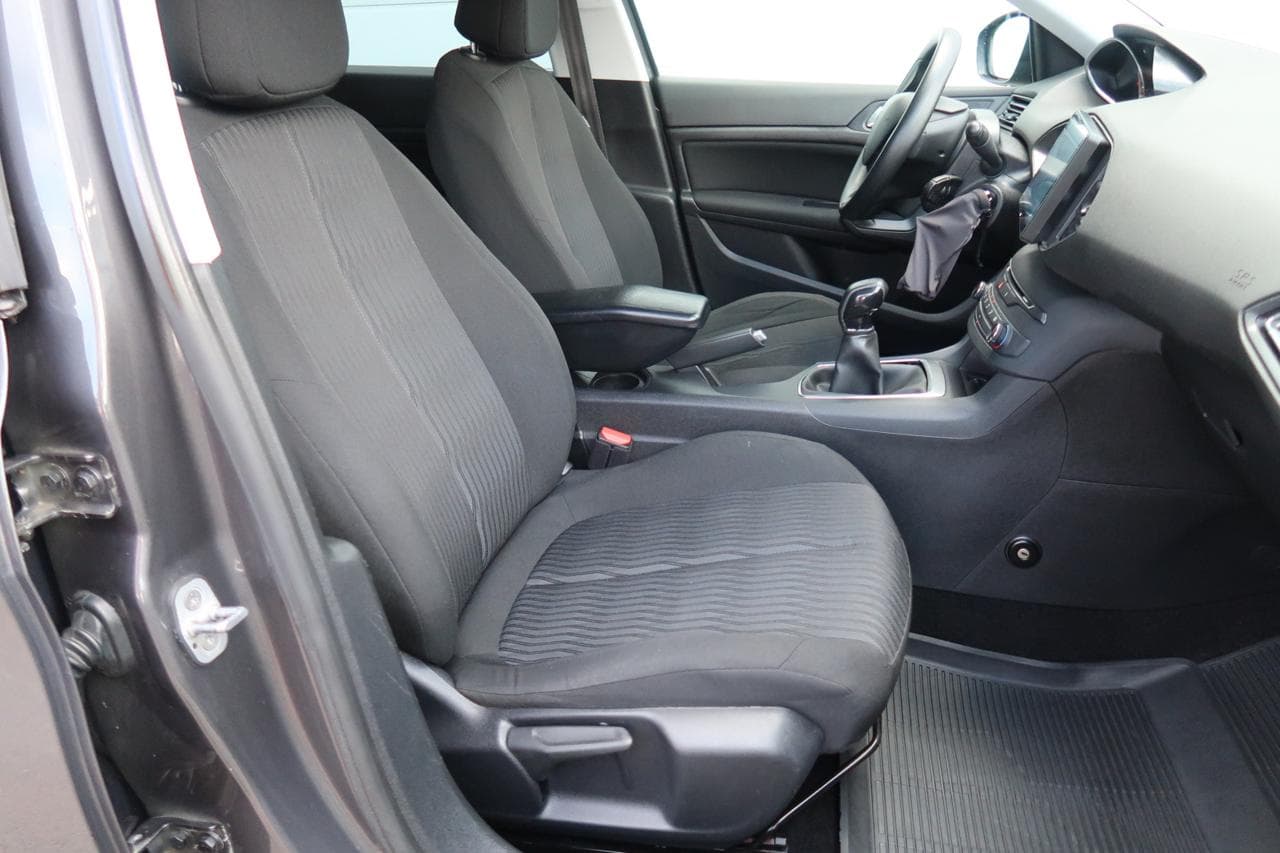 2016 Peugeot 308 - 22