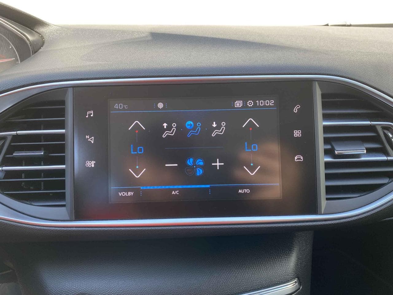 2018 Peugeot 308 - 27