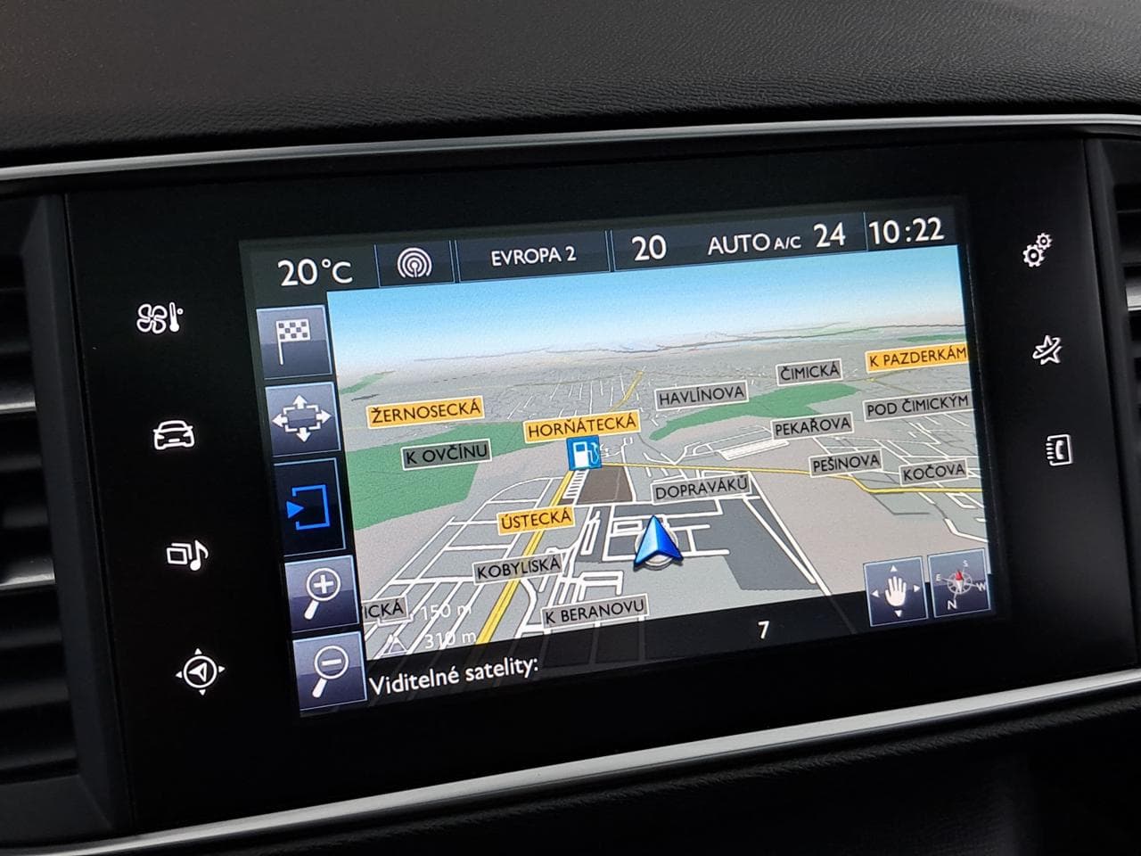 2015 Peugeot 308 - 19