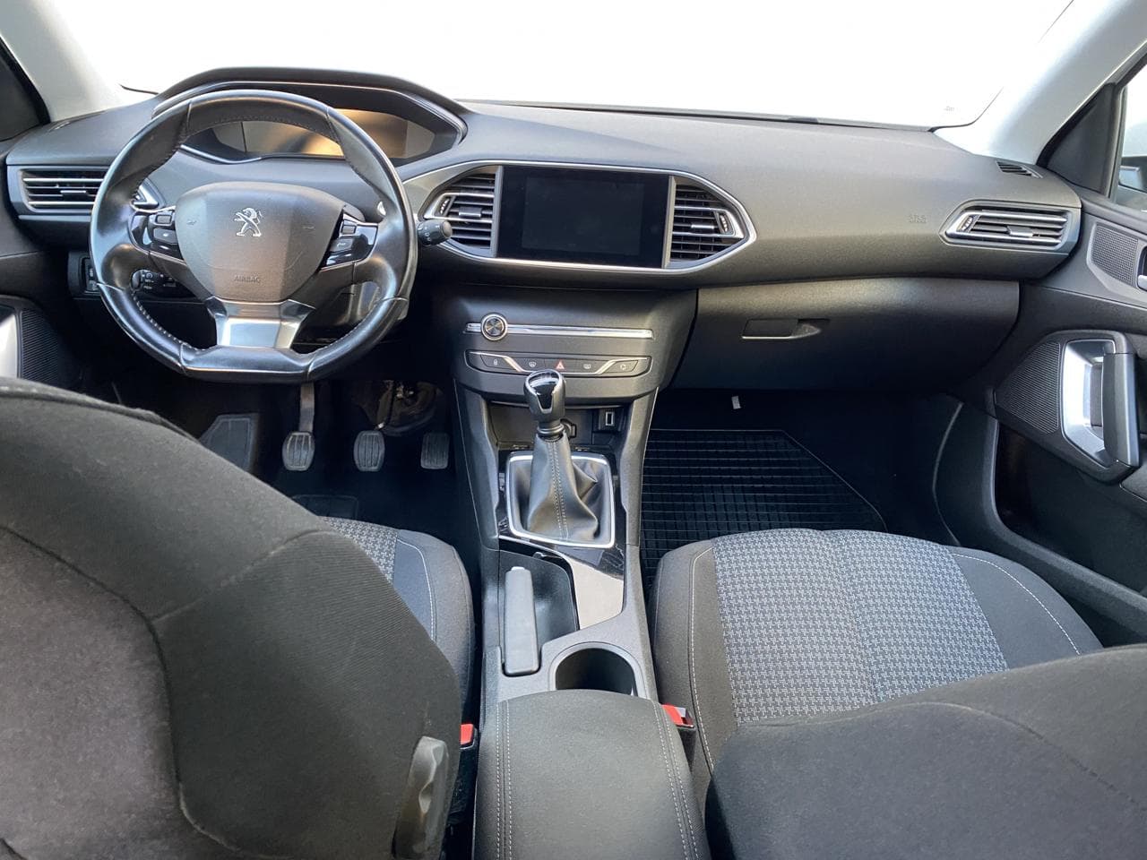 2020 Peugeot 308 - 8
