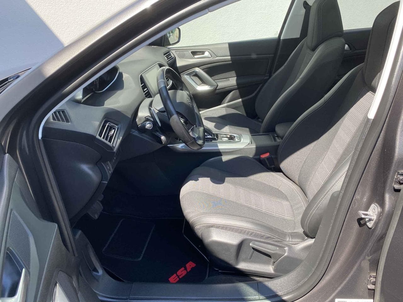 2018 Peugeot 308 - 9