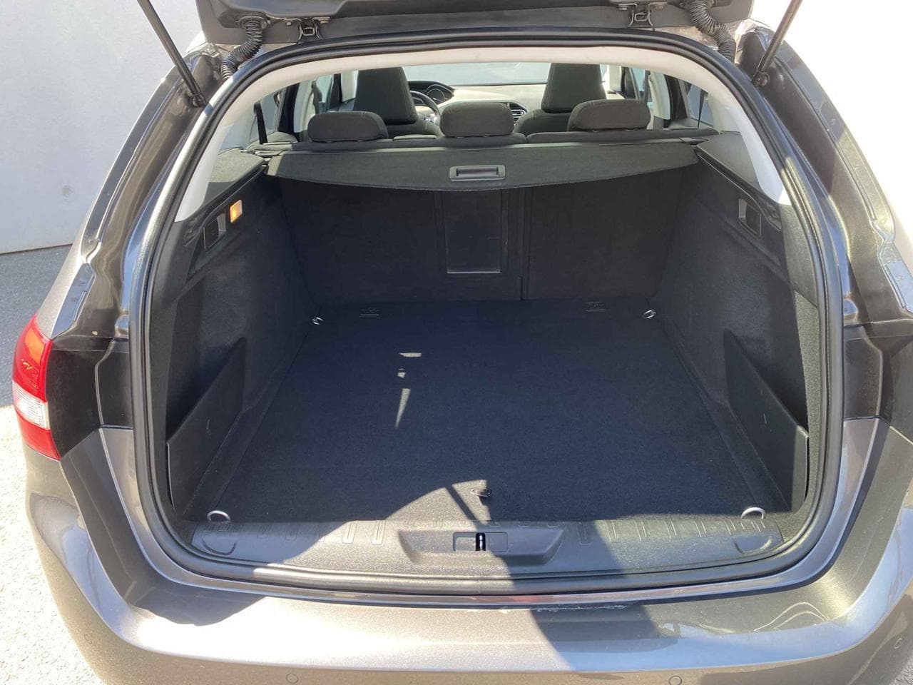 2018 Peugeot 308 - 7
